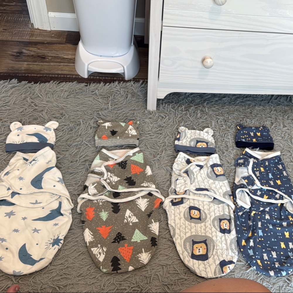 Baby Swaddle Set with Bear and Moon Patterns
